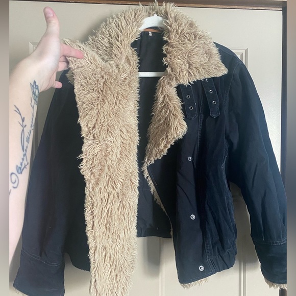 **SOLD** - Picture 4 of 5